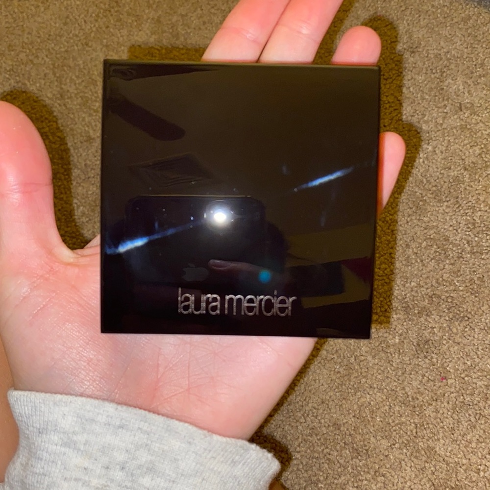 Never been worn highlight powder